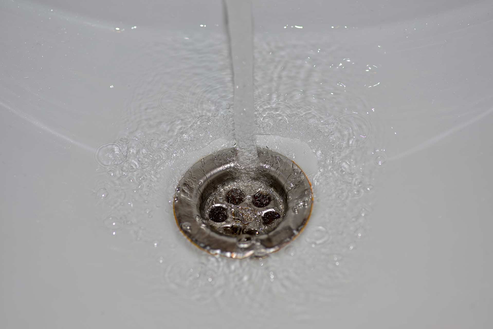 A2B Drains provides services to unblock blocked sinks and drains for properties in Ferndown.